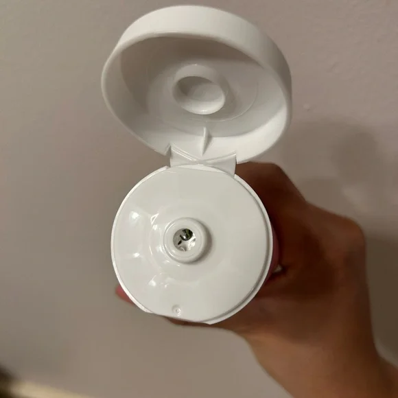 Victoria’s Secret Warm & Cozy Body Lotion - Picture 2 of 2